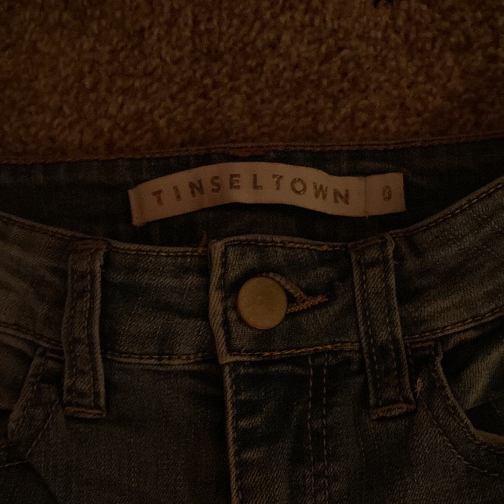 Size 0, light washed - Picture 2 of 2
